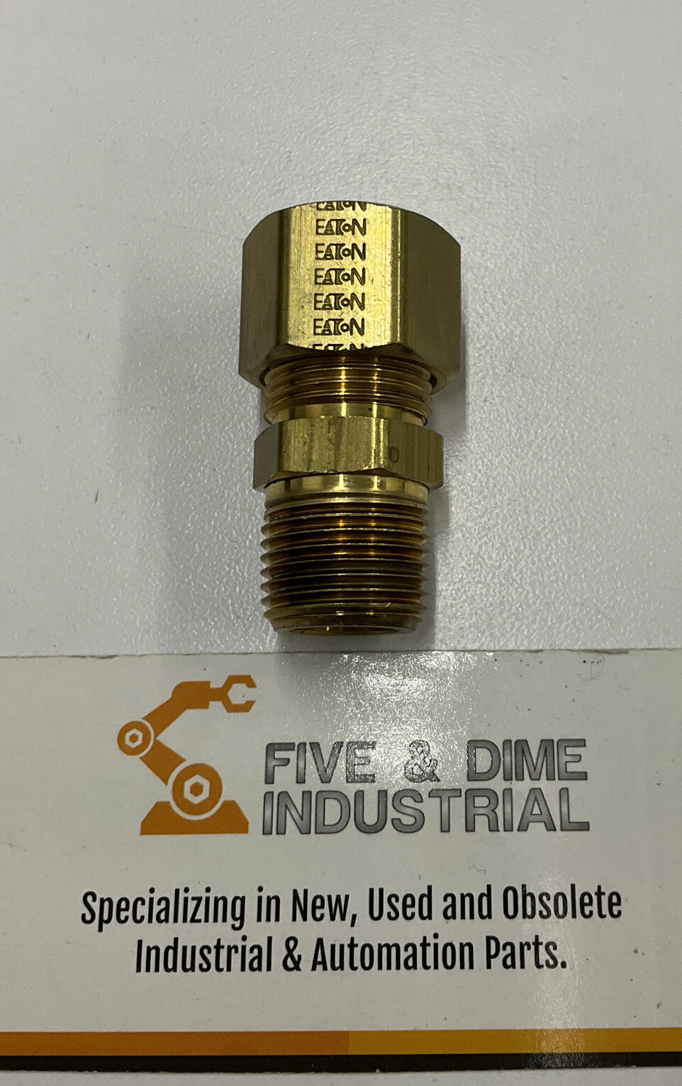 Eaton 68X8 NPTF 1/2″ Male Line / Tube Brass Fitting