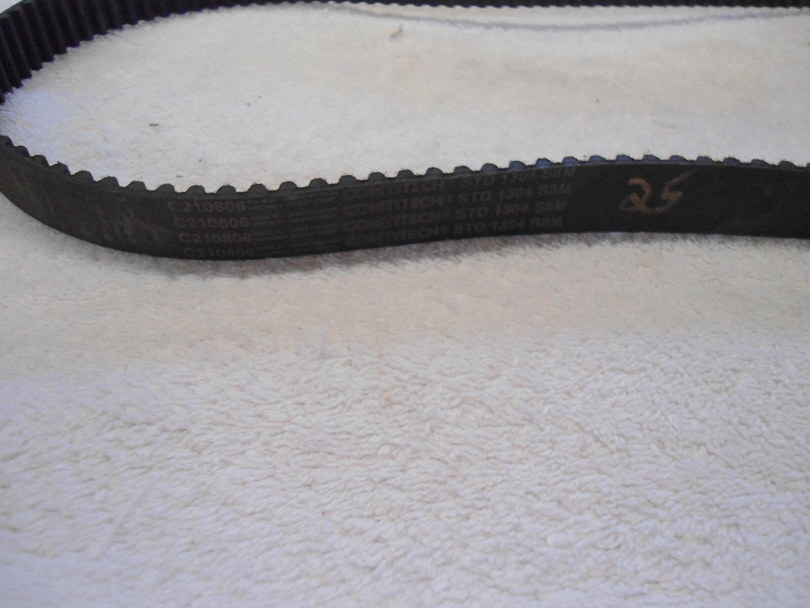 NEW Continental Contitech Belt STD 1304S8M25 1304-S8M-25