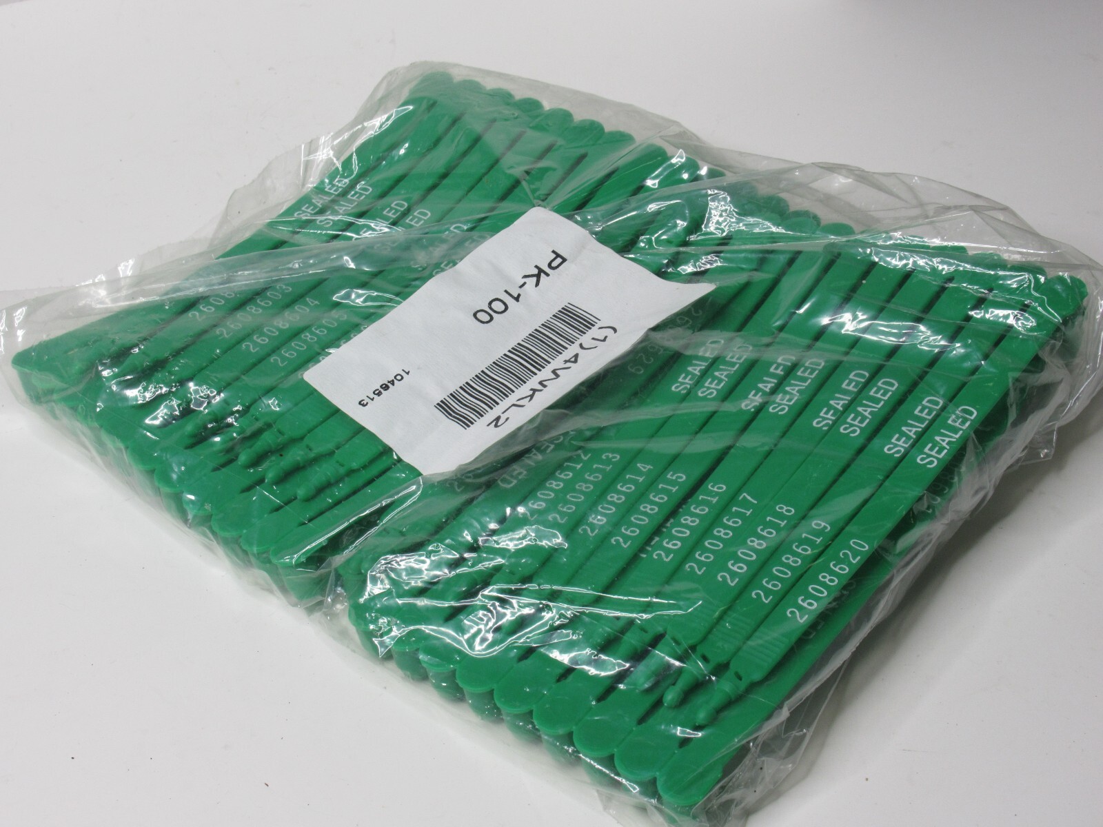 (NEW – Pack of 100) TYDENBROOKS 4WKL2 Green Truck Strap