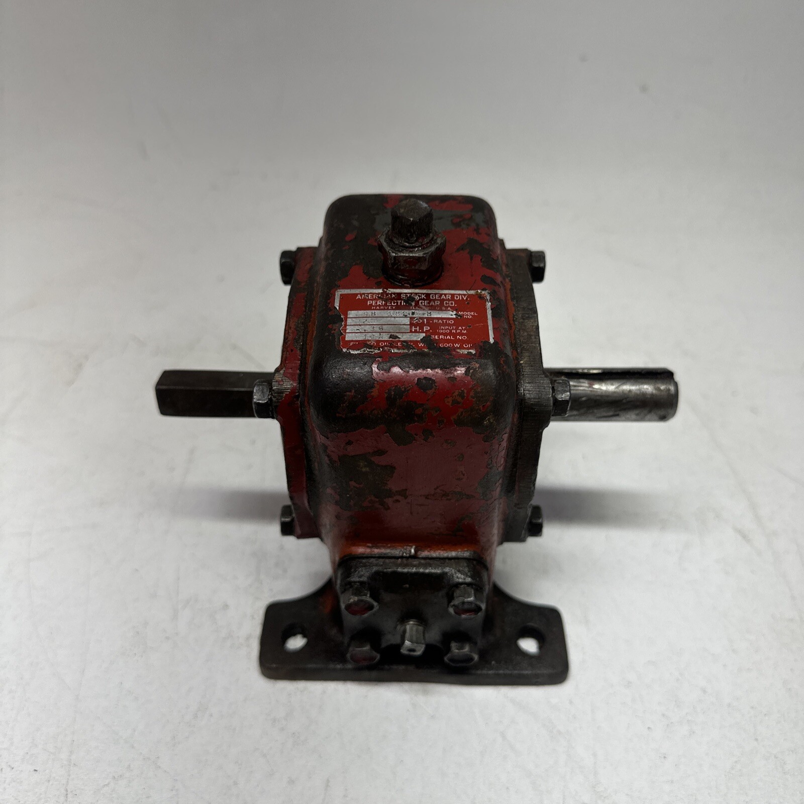 AMERICAN STOCK GEAR DIV. PERFECTION GEAR CO. SB 182 B 20:1 Ratio 36 Hp 1800 Rpm