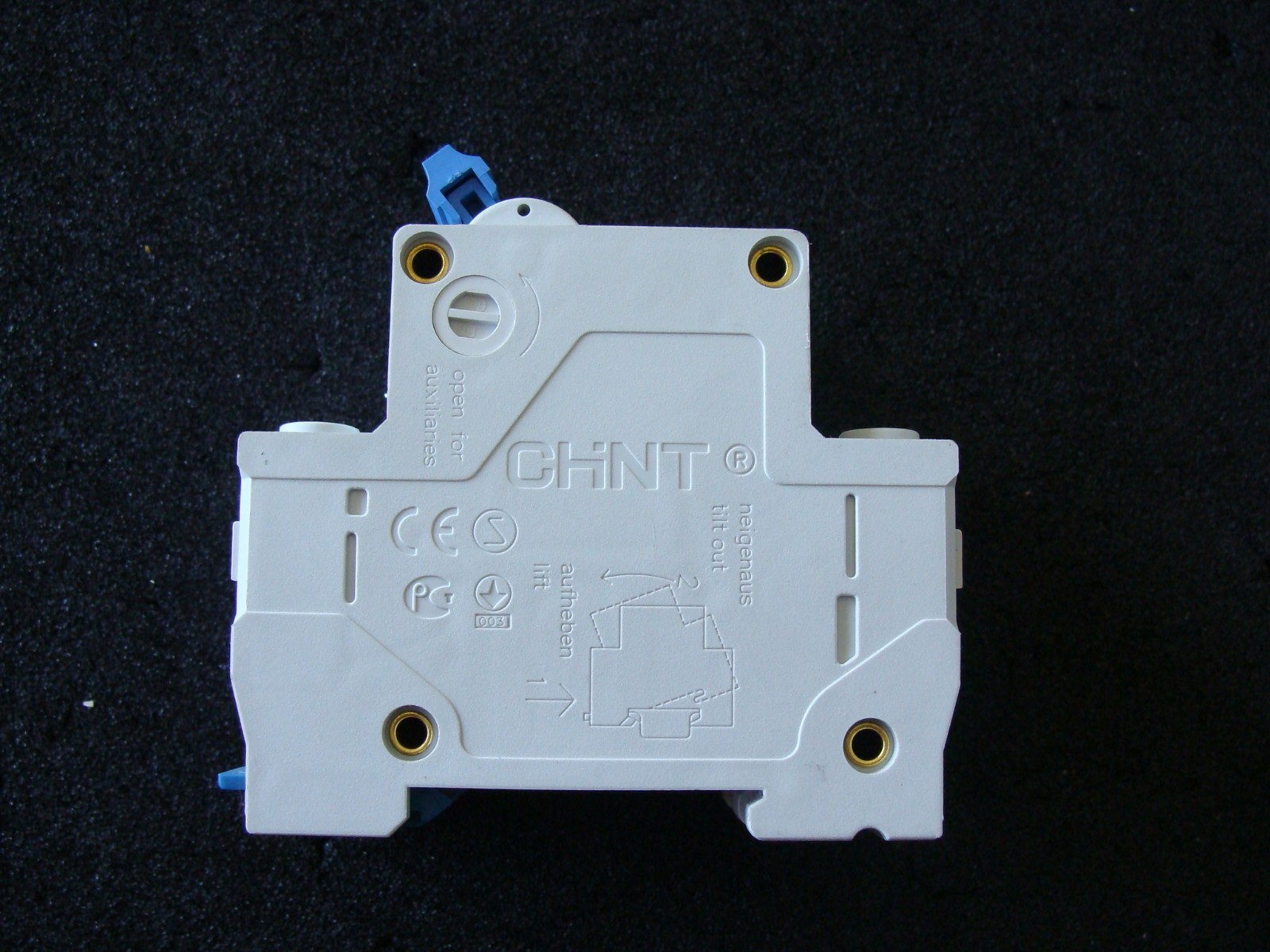 CHNT DZ47-60 C10, 400V.