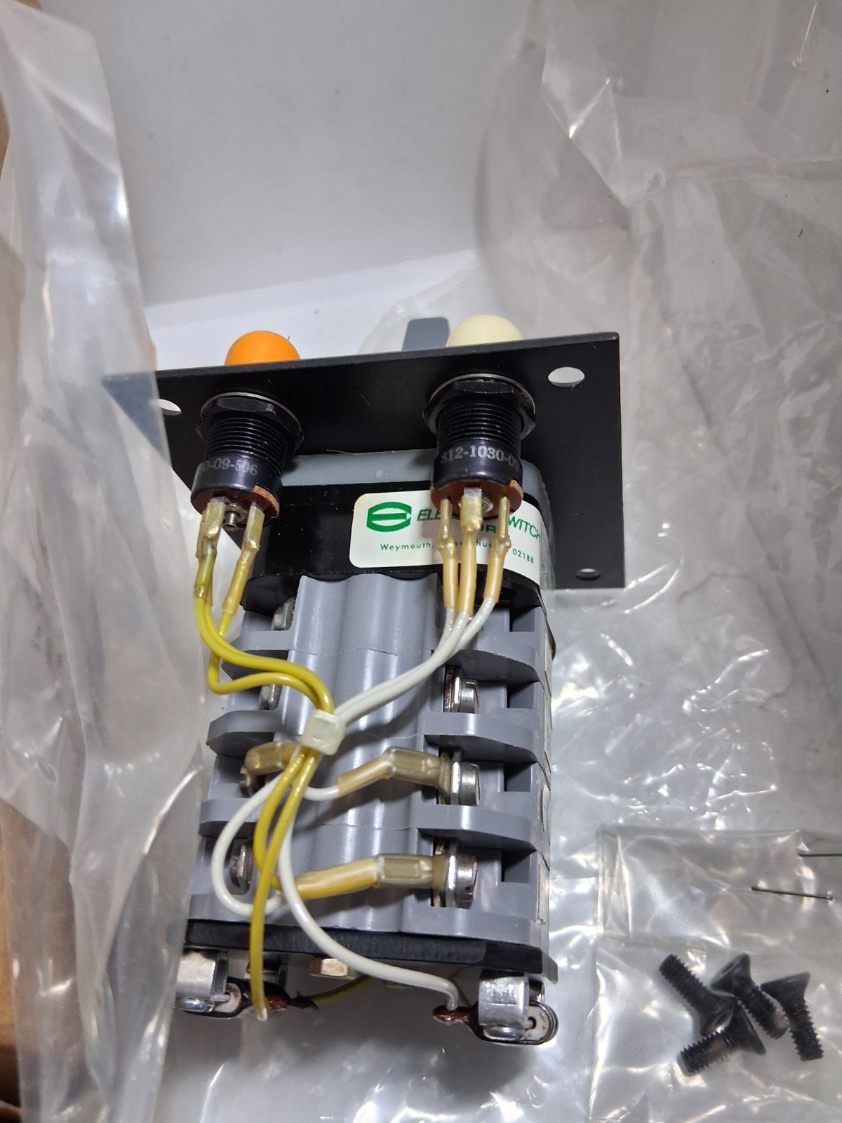 ELECTRO SWITCH 20PGD-120208-001 ROTARY SWITCH 3 POSITION 20A 600VAC NIB