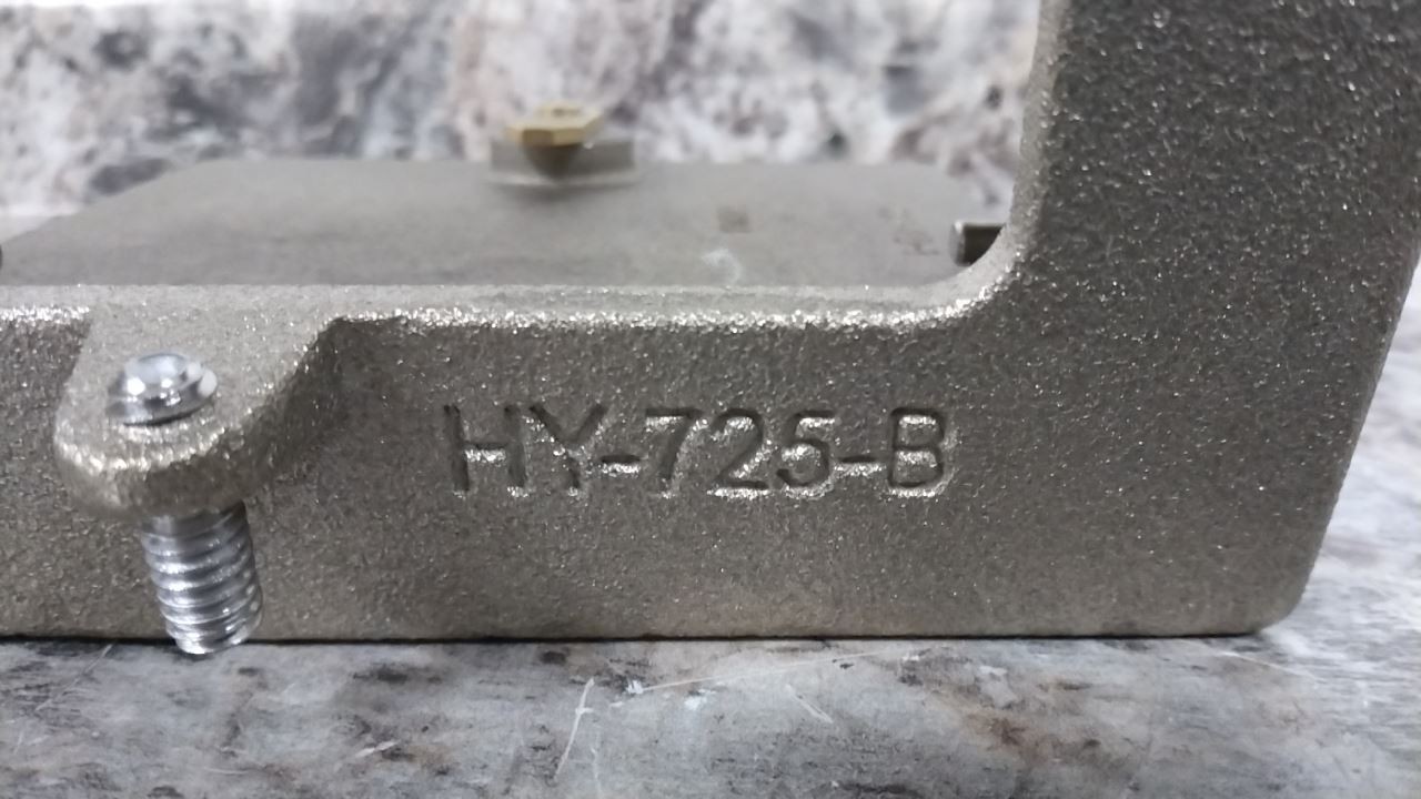 Watts HY-725-8 8 In Wall Thickness Enclosed Wall Hydrant (D)