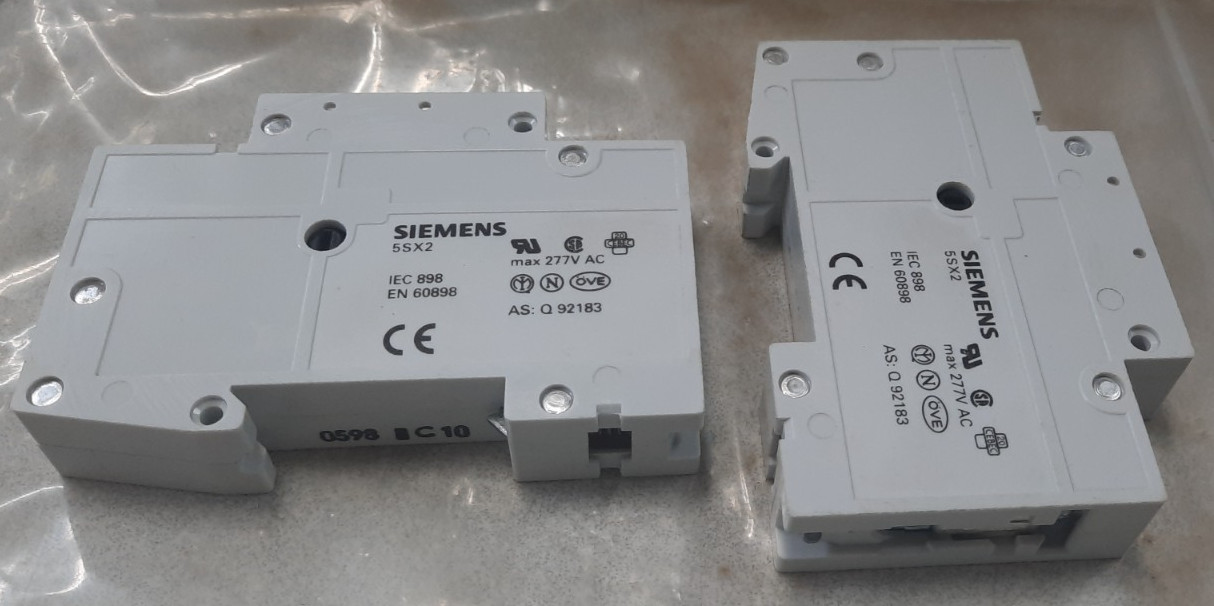 Siemens 5SX21-C10 10A Circuit Breaker 5SX21C10 – Lot of 2 – NOS