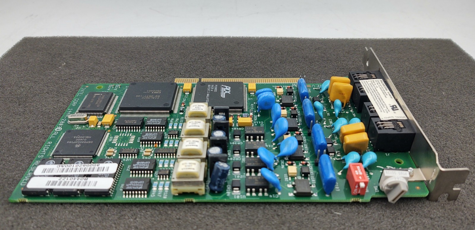 DIALOGIC CORP D/4PCI 04-2488-001 PCI CARD 83-0562-004