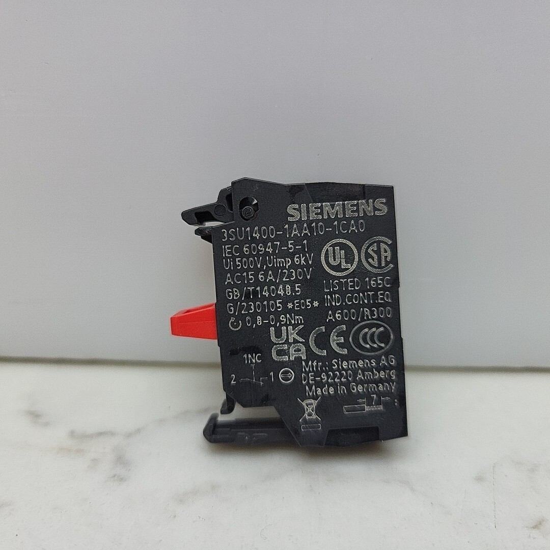 2 Pk Siemens 3SU1400-1AA10-1CA0 Contact Block SPST-NC Screw Terminal Front Mount