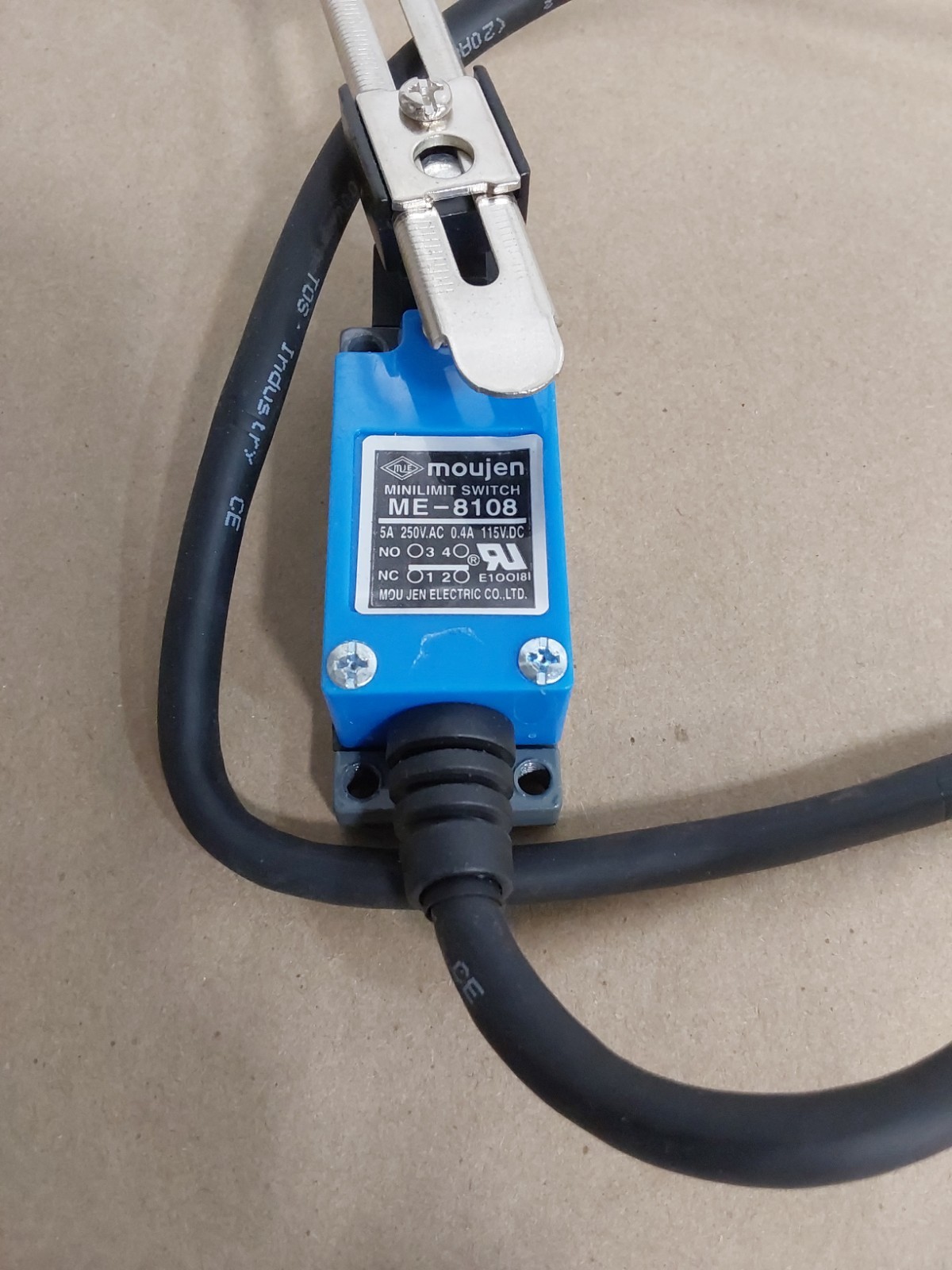 MOUJEN SWITCH MOMENTARY LIMIT SWITCH ME-8108