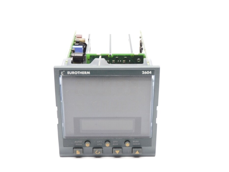 EUROTHERM 2604/VH/121/XX/D4/XX/D6/XX/XX/XX/A2/XX/ENG (NO COVER) NSNP