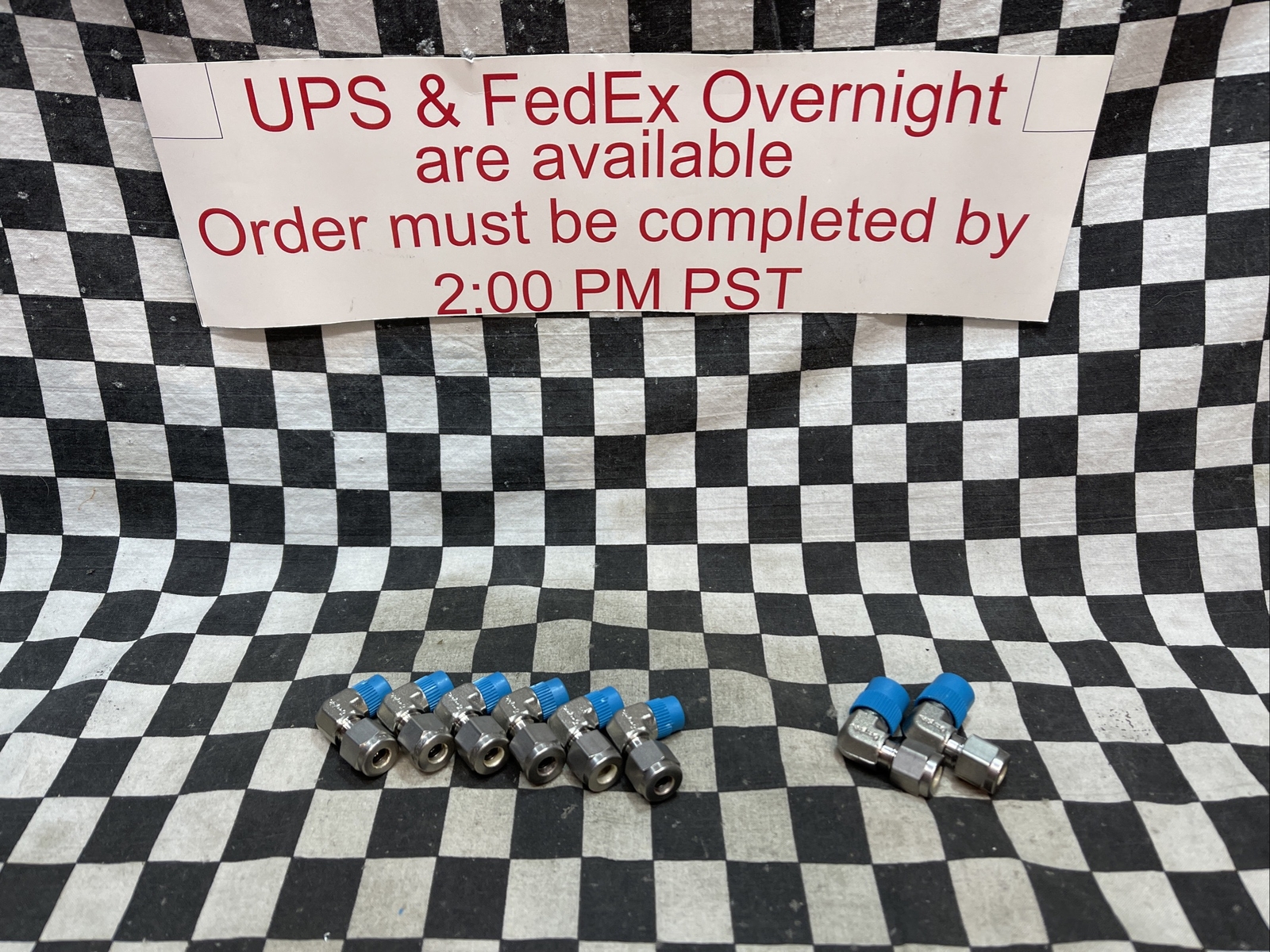 SWAGELOK SS-400-2-2 and SS-400-2-4, ELBOW MALE, LOT OF 8 SHIPSAMEDAY #1606V52