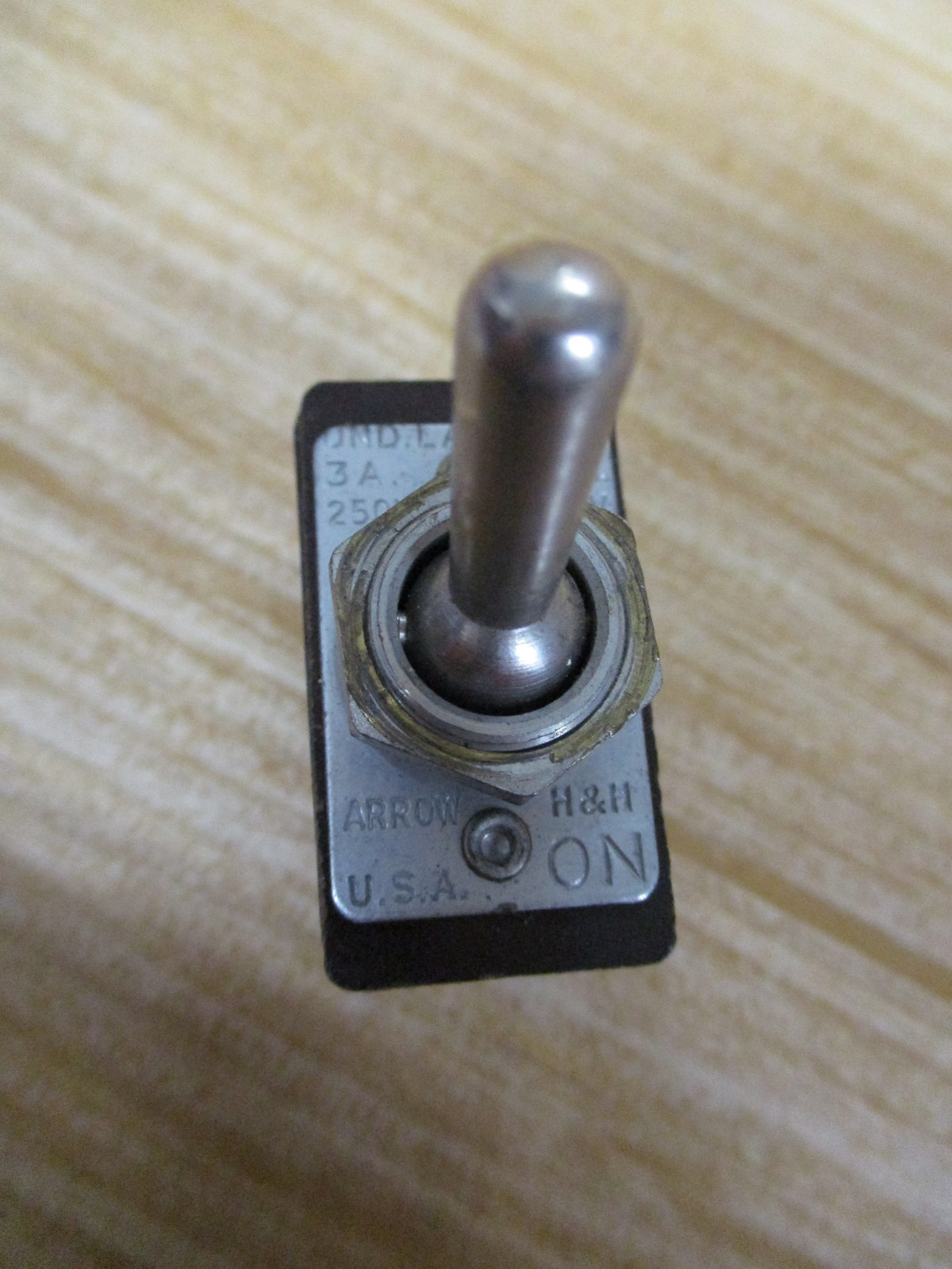Arrow Hart CHH-24351 H&H Toggle Switch CHH24351 (Pack of 2)