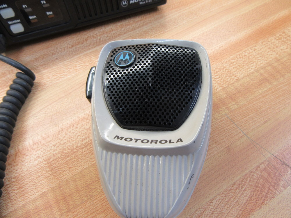 Motorola D33MJA73A5CK Max Trac 100 2 Way Radio