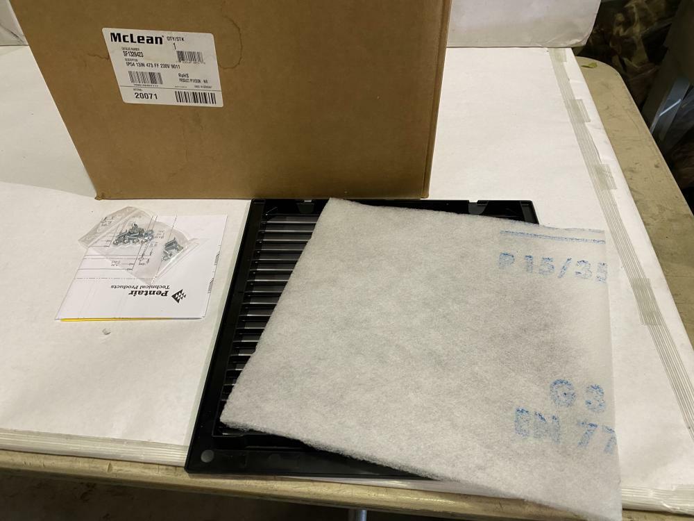 MCLEAN / HOFFMAN COOLING FAN # ST-1326423 230VAC 1PH. 165WATTS IP54 NEW!