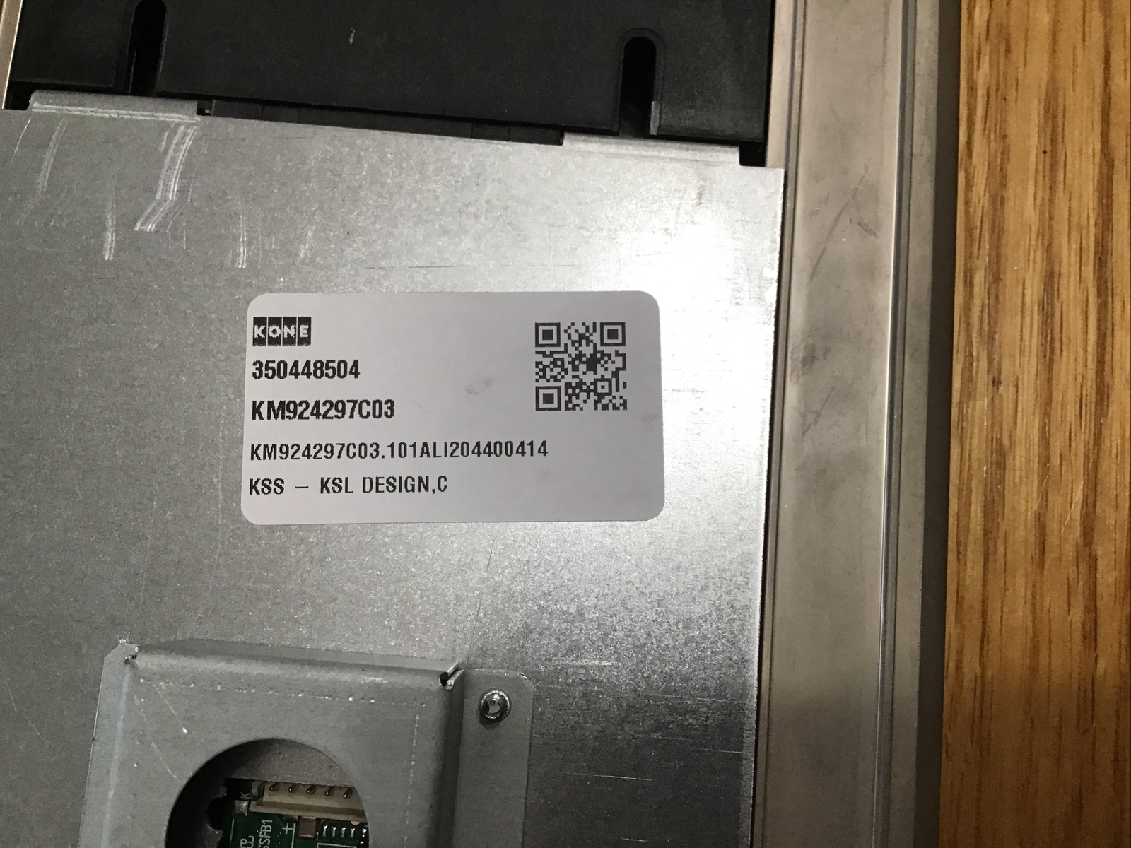 Elevator Intermediate Push Button Fixture. (KM924297C03)