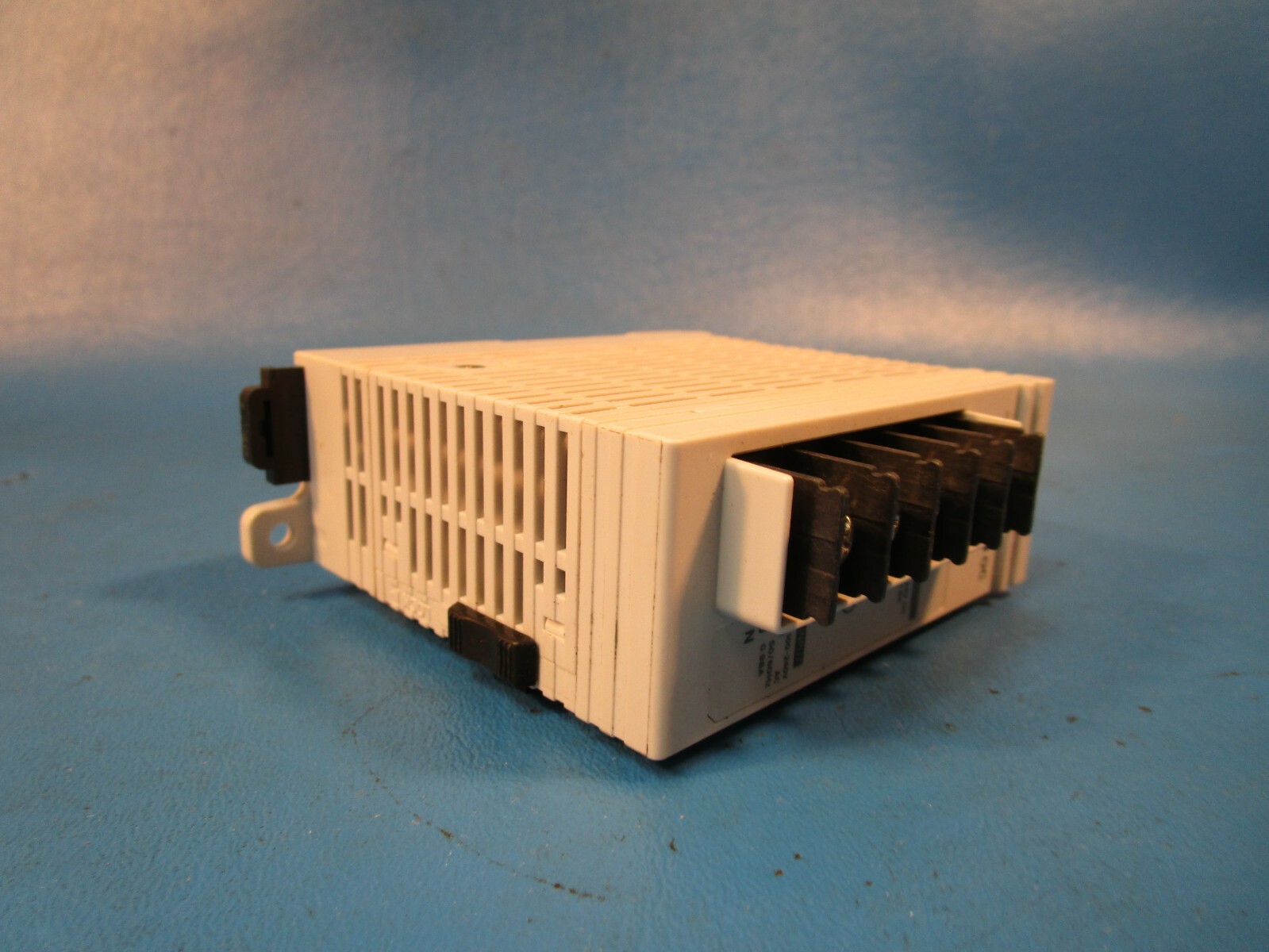 Keyence SL-U2 Safety Light Curtain Power Supply Unit