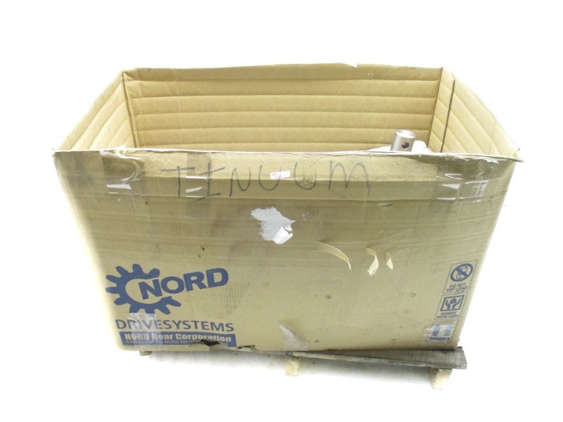 NORD DRIVE SYSTEMS 9032.1SCP-100LP/4CUS W/ SK100LP/4CUSTW 230/460V 7.68/3.84A