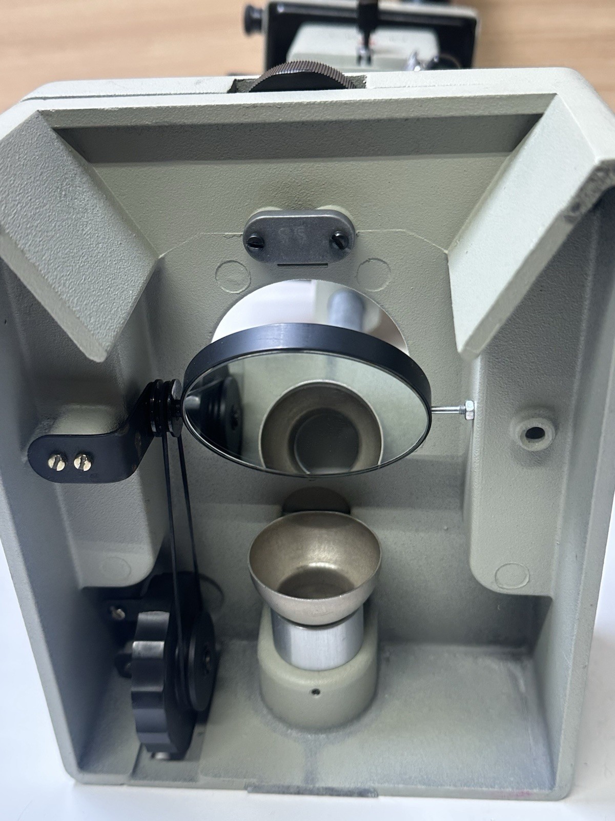LOMO MBC-10 Microscope (UNTESTED PLEASE SEE PICTURES)