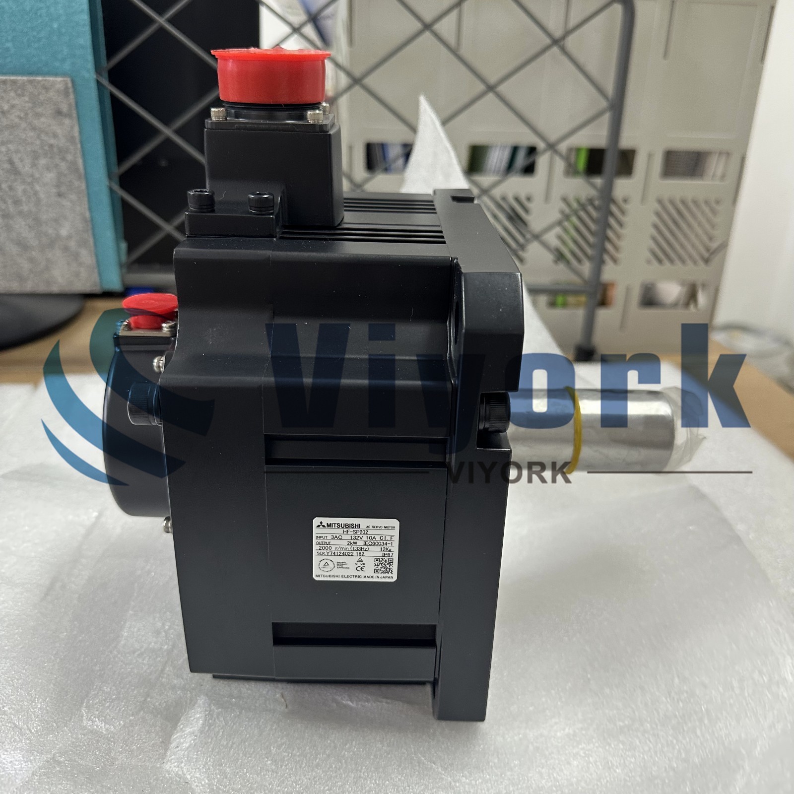 Mitsubishi HF-SP202 AC SERVO MOTOR NEW