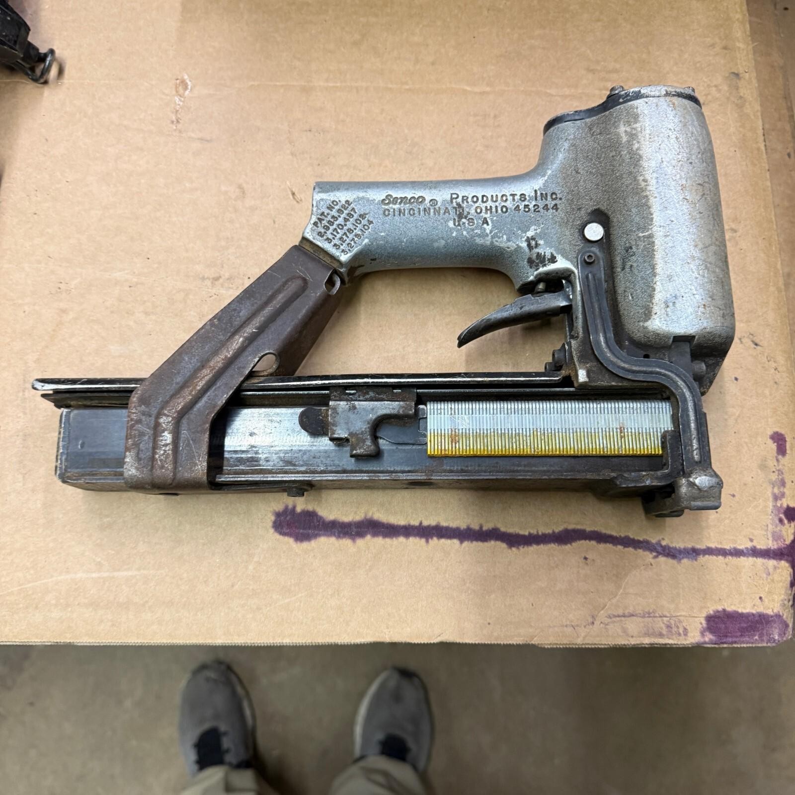 ✅SENCO-MATIC MODEL PW ROOFING STAPLER TOOL Large Pneumatic Staple Gun *See Video
