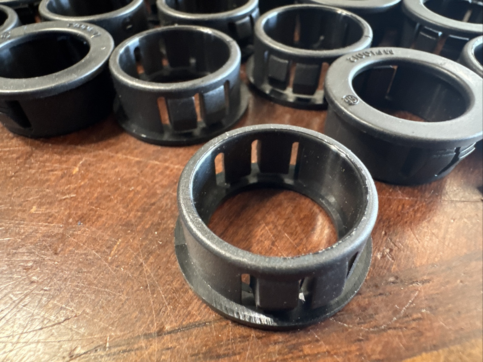 Mouser MP10012 Grommet 1.0 Hole .75 ID .453 thick (69 pcs) & WG0906 1/2″