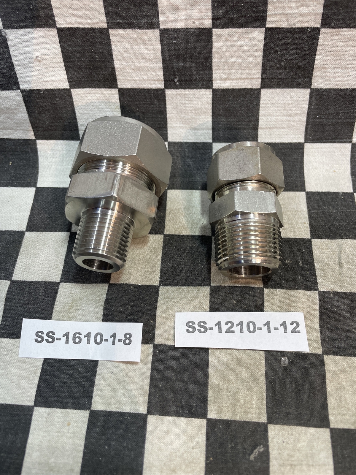SWAGELOK SS-1610-1-8, SS-1210-1-8, SS-1210-1-12, MALE CONNECTOR, LOT OF 6#1176Z2