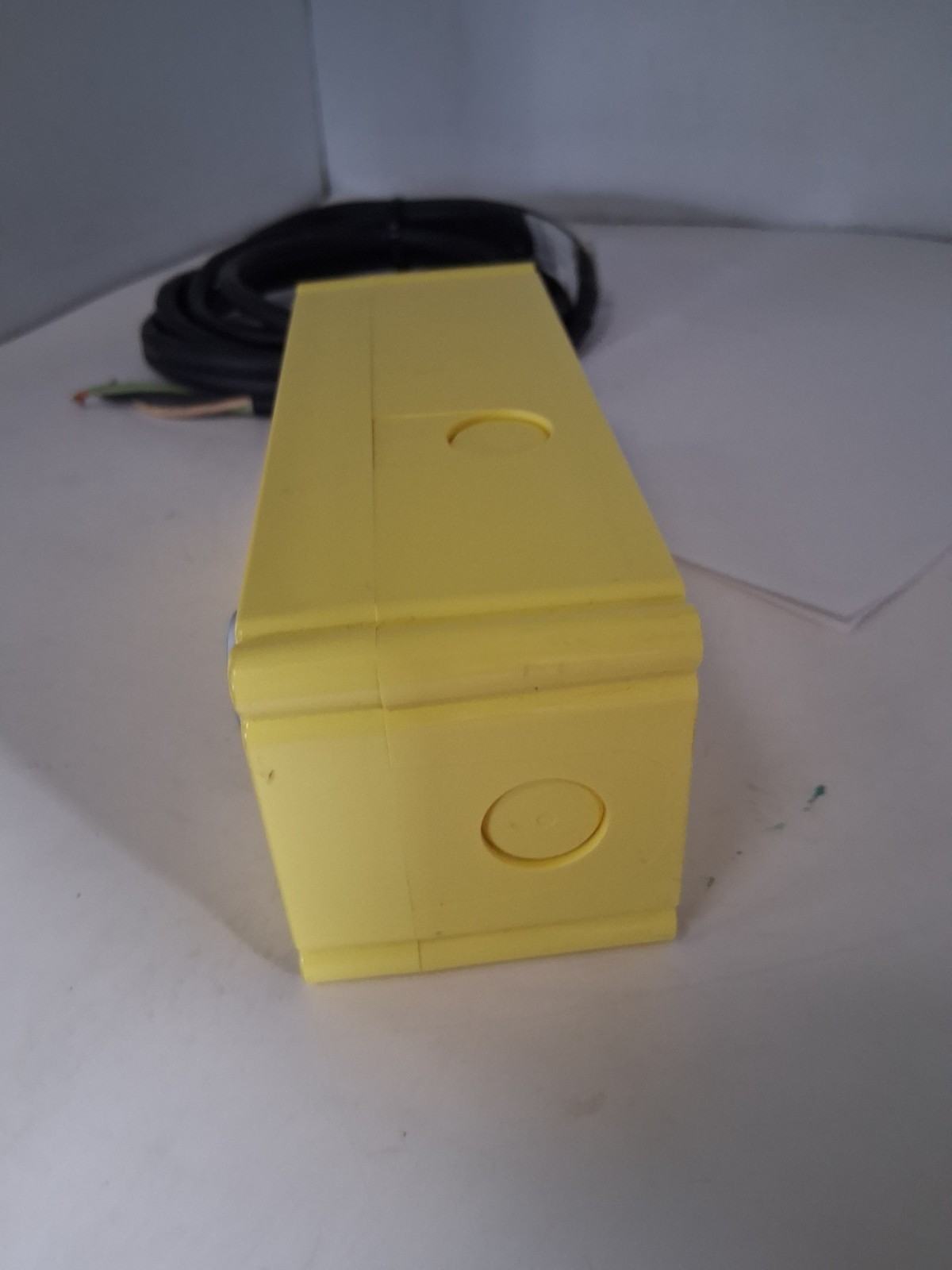 OTIS AAA25580DC1 BUZZER BOX W/PUSH TO SILENCE BUTTON 15A 120VAC NNB