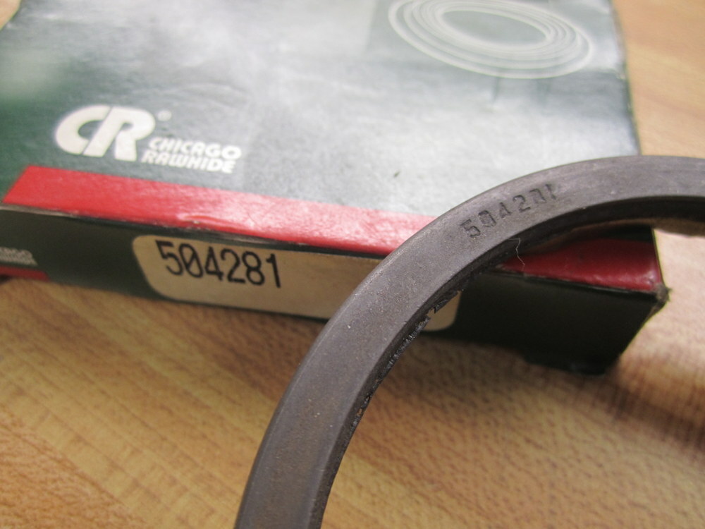 Chicago Rawhide 504281 SKF Oil Seal CR504281