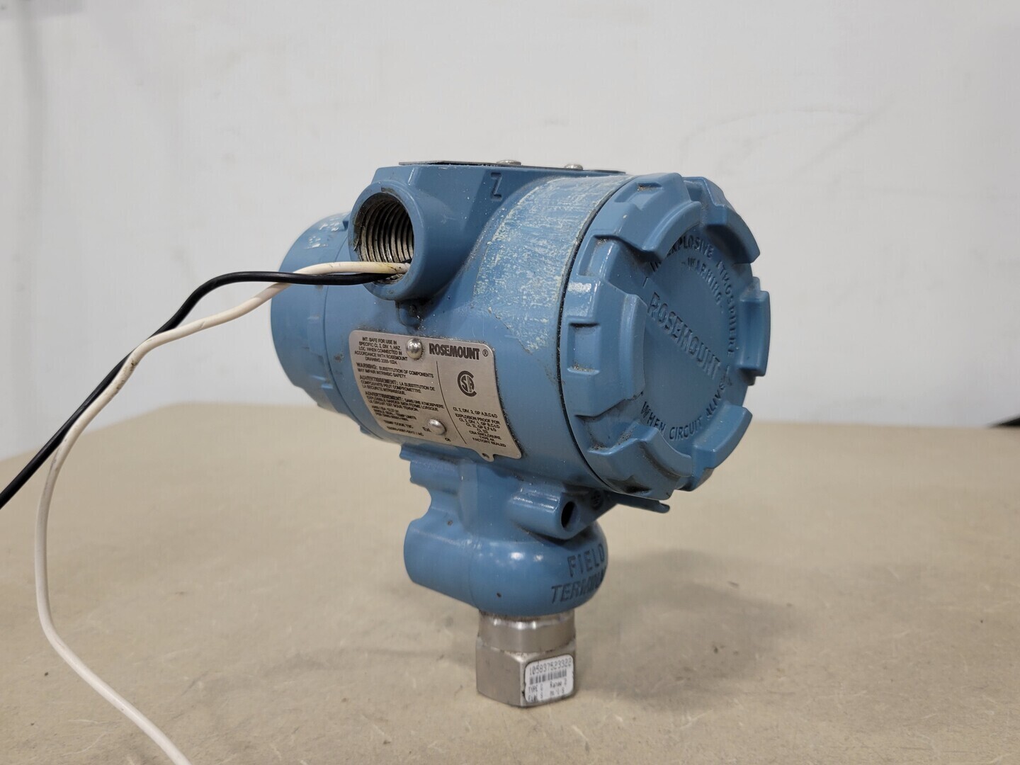 FISHER-ROSEMOUNT 3-15 PSIG Absolute and Gage Pressure Transmitter 2088 G2S22A1M5