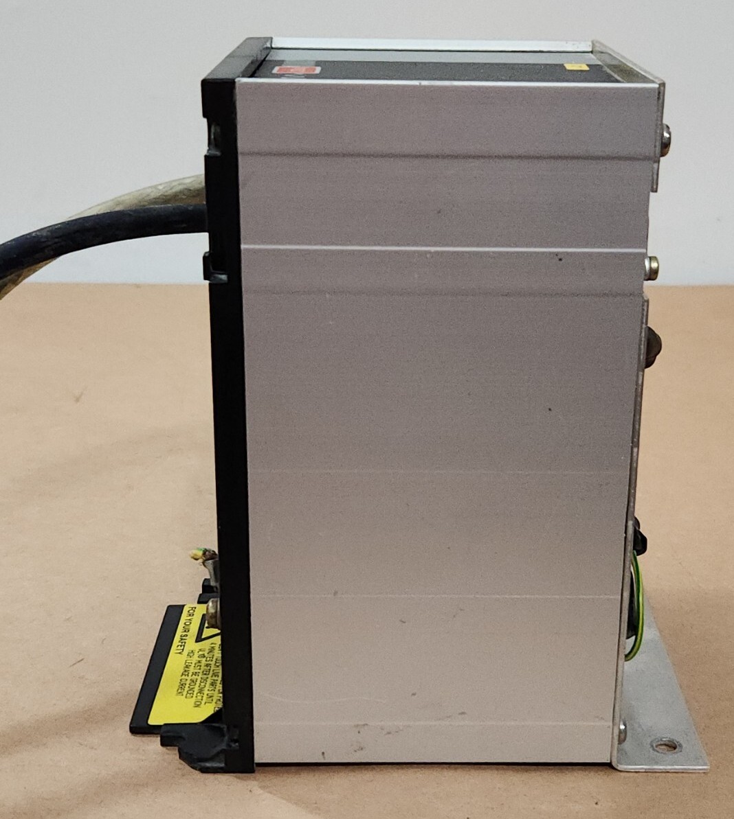 *PREOWNED* Danfoss 195H6523 EMC Motor Filter 220-240V 50/60Hz 8A 3×3.1A Warranty