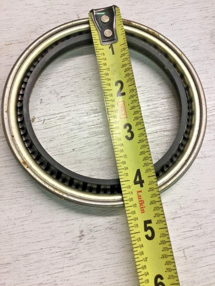 Garlock Klozure 53 x 2345 Oil Seal