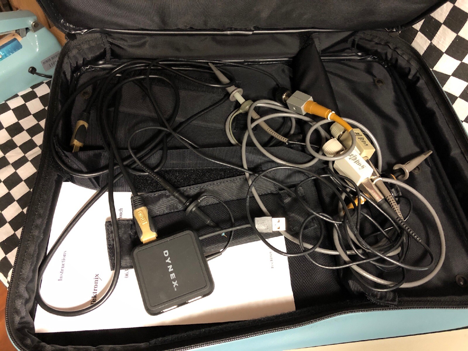 TEKTRONIX TDS644B Digital REAL-TIME Oscilloscope 500 MHz, 2.5 GS/s, COLOR 4 CHAN
