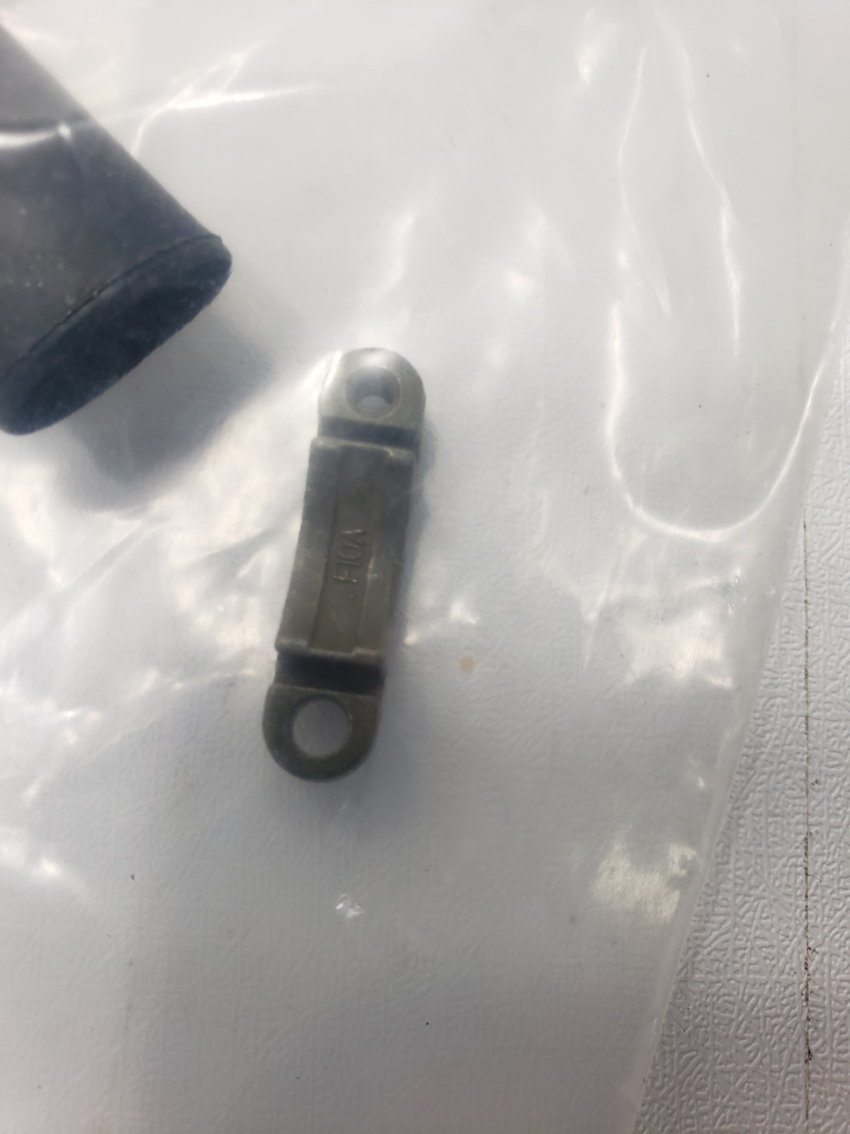 Amphenol Aerospace 97-3057-1010-1 Cable Clamp Backshell Connector NOS Sealed