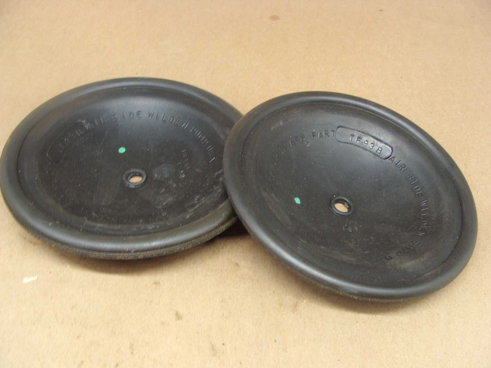 LOT OF 2 WILDEN 5″ PNEUMATIC DIAPHRAGMS TF93B #95 BP-3 14791