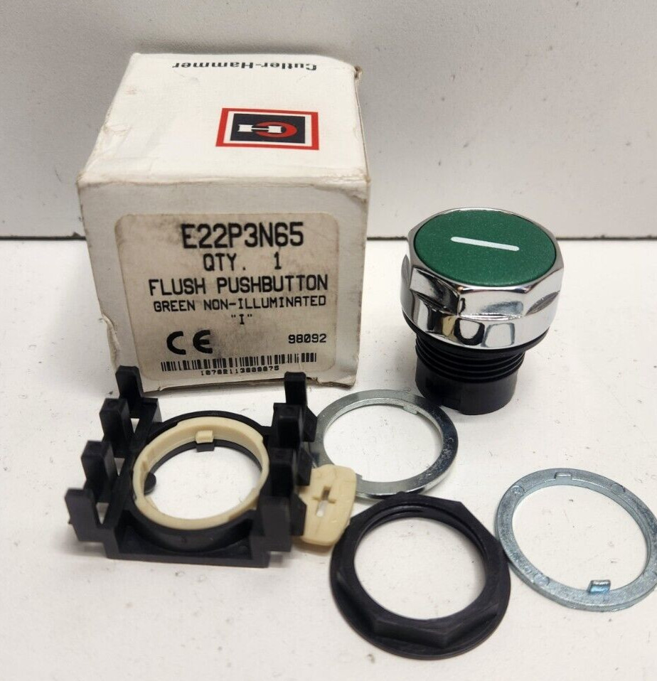 NEW IN BOX! CUTLER-HAMMER GREEN ‘I’ FLUSH MOMENTARY PUSH BUTTON E22P3N65