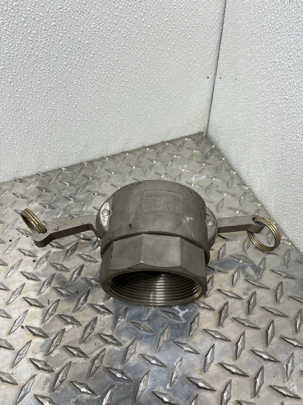 300-D-SS – Dixon Cam & Groove Type D Coupler x Female NPT