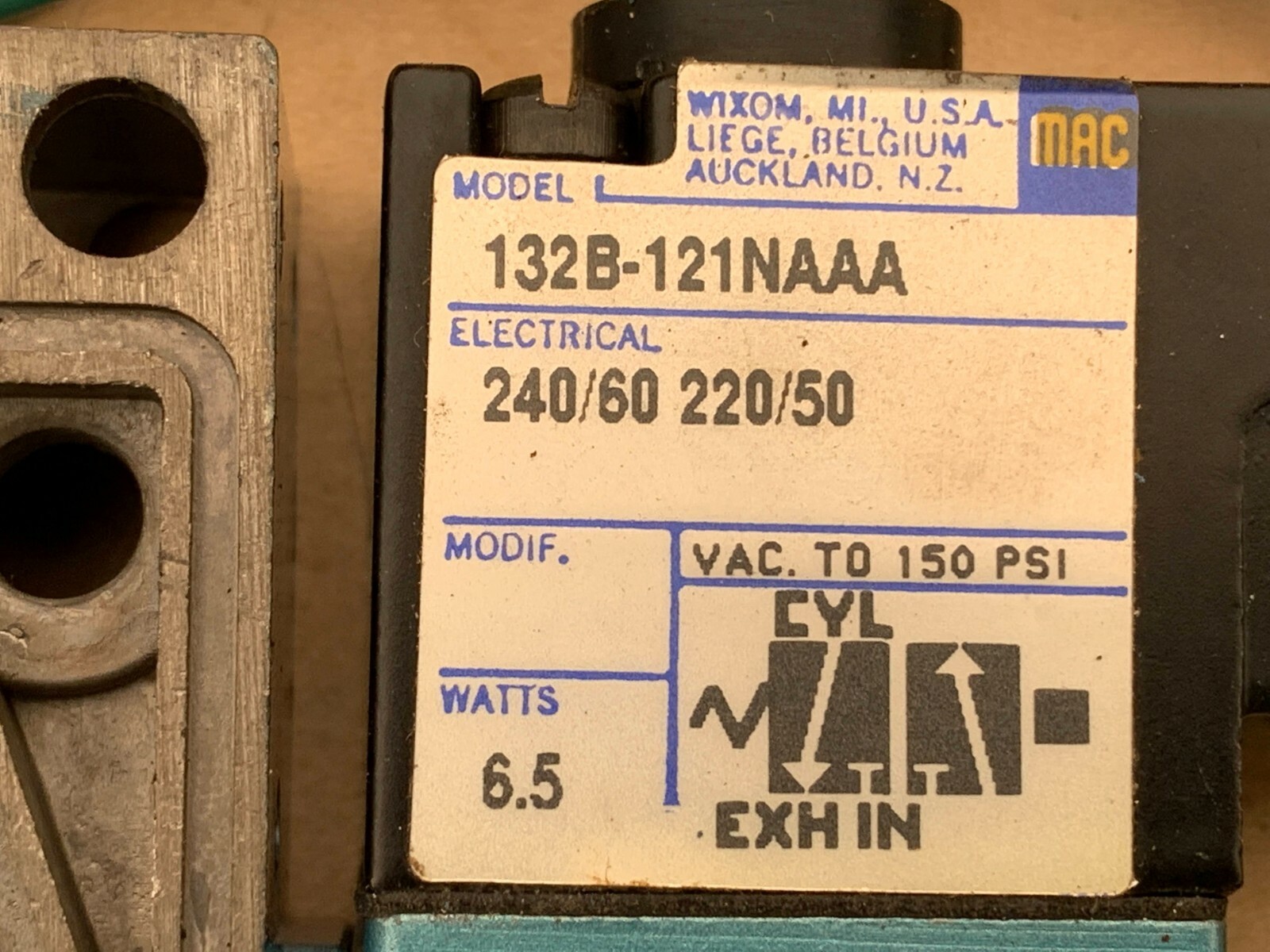 MAC Solenoid Valve 240/60 220/50 6.5w P/N 132B-121NAAA
