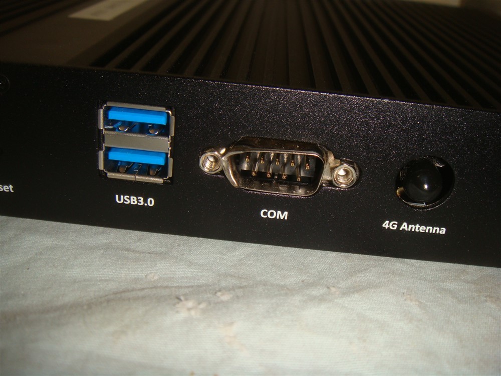 2 QTY STRATACACHE SCALA R1505G DIGITAL SIGNAGE MEDIA PLAYERS – READ!