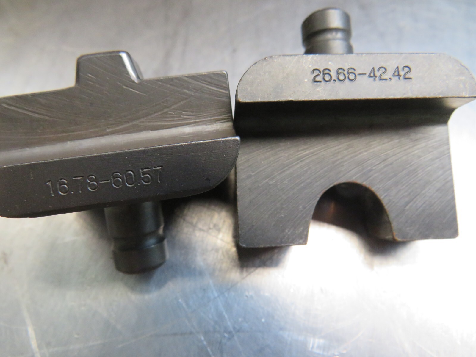 Izumi Crimper 26.66-42.42 #38 w/ 16.78-60.57 Die Husky Tools D325-02 Set