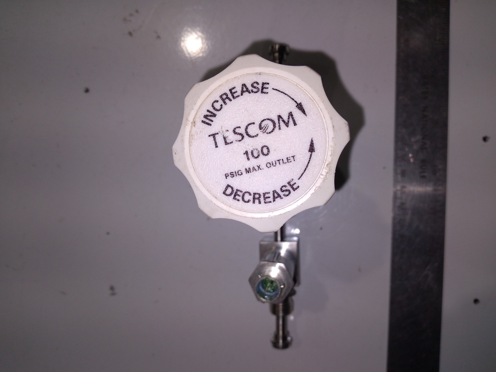 TESCOM 100 74-2462K9420-021 600PSI HIGH PURITY REGULATOR VALVE