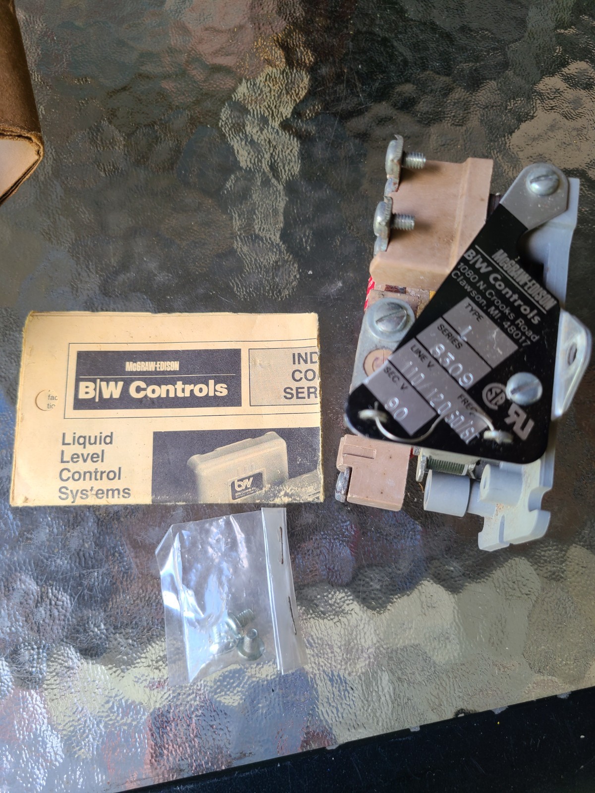 Vintage McGraw Edison 8309 L Liquid Level Control System