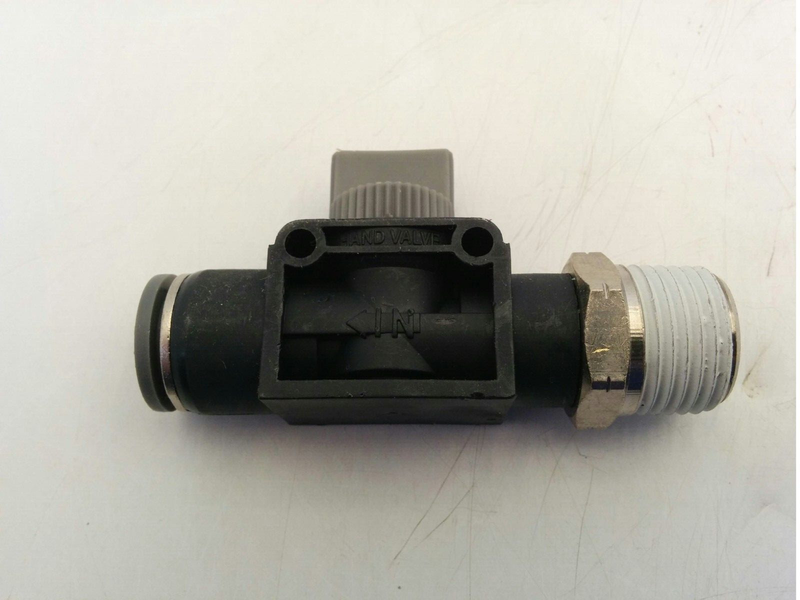 NORGREN C24GJ0748 HAND VALVE THREAD TO TUBE, 1/2″ NPT X 1/2″ OD TUBE, NNB