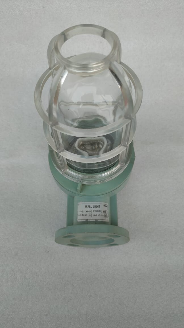 WB-2B MARINE WALL LIGHT 220V 60W IP56 LOT OF 2