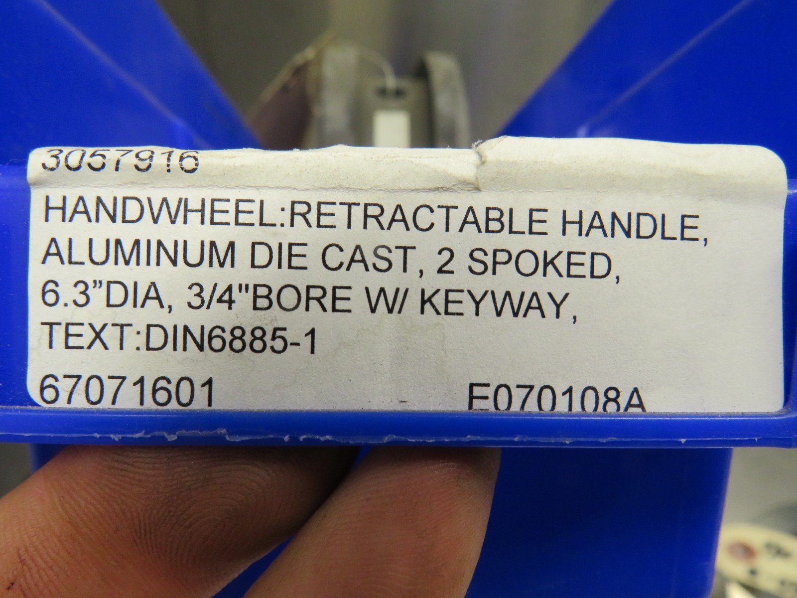 Madler Handwheel 67071601 Alum. 2 Spoke 6.3″ x 3/4″ Bore Retractable Handle