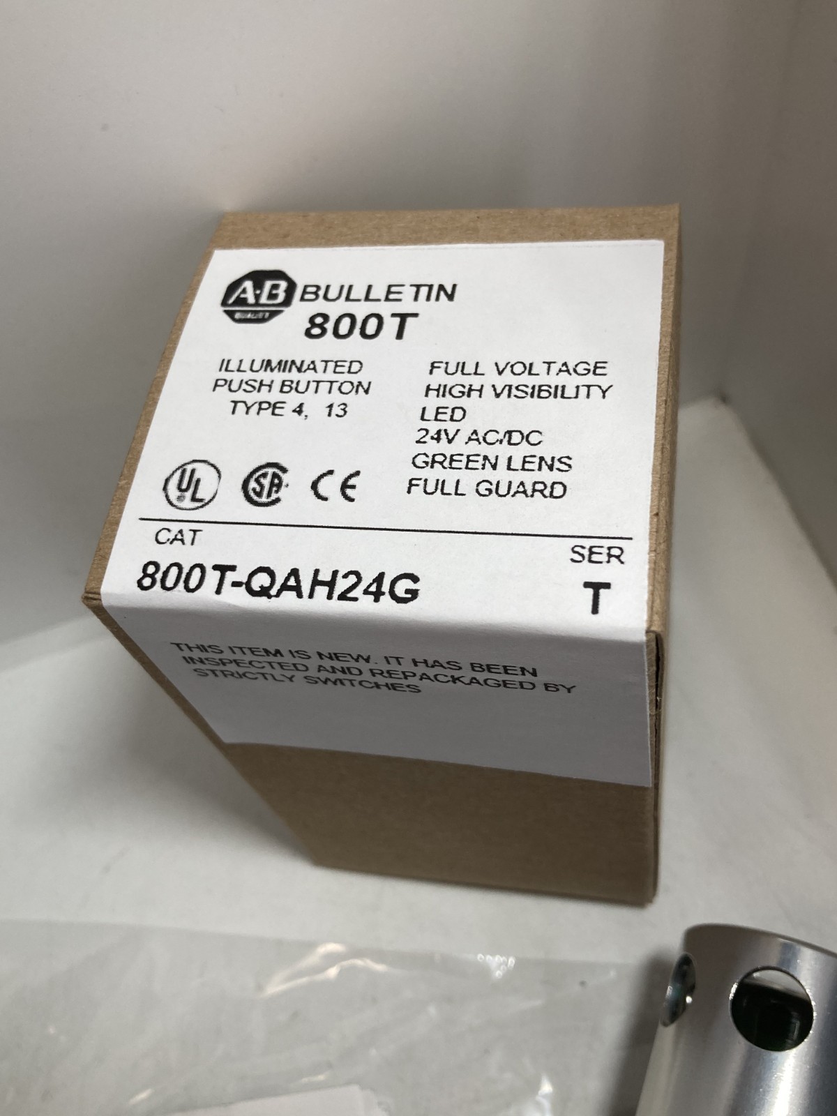 ALLEN BRADLEY 800T-QAH24G PUSHBUTTON ILL GREEN LED 24VAC/DC FULL GUARD SE T NIB
