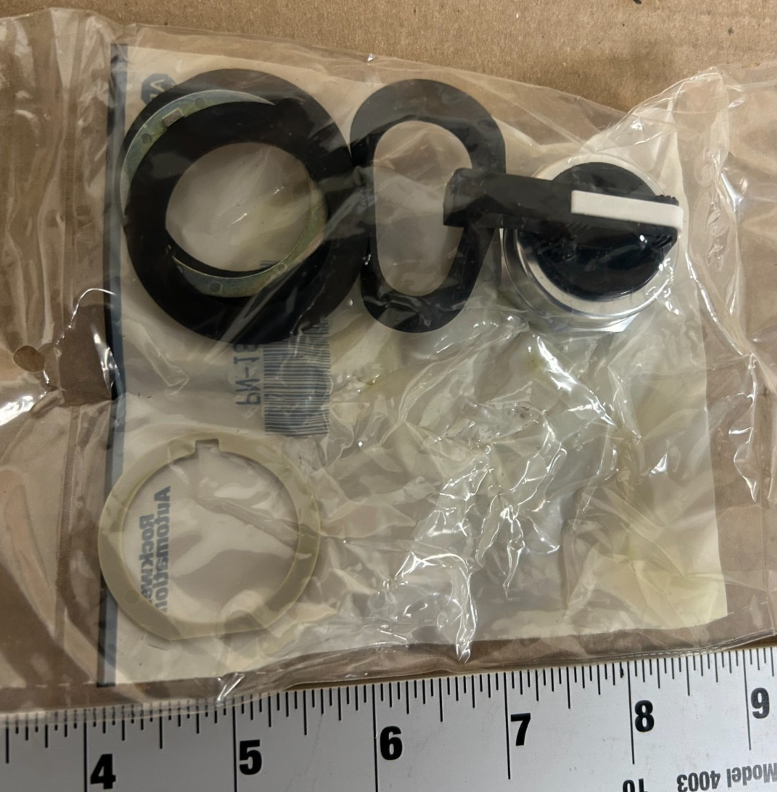 Allen Bradley Rotary Switch 2 Position 800T-H17B Maintained 2 No 2 NC