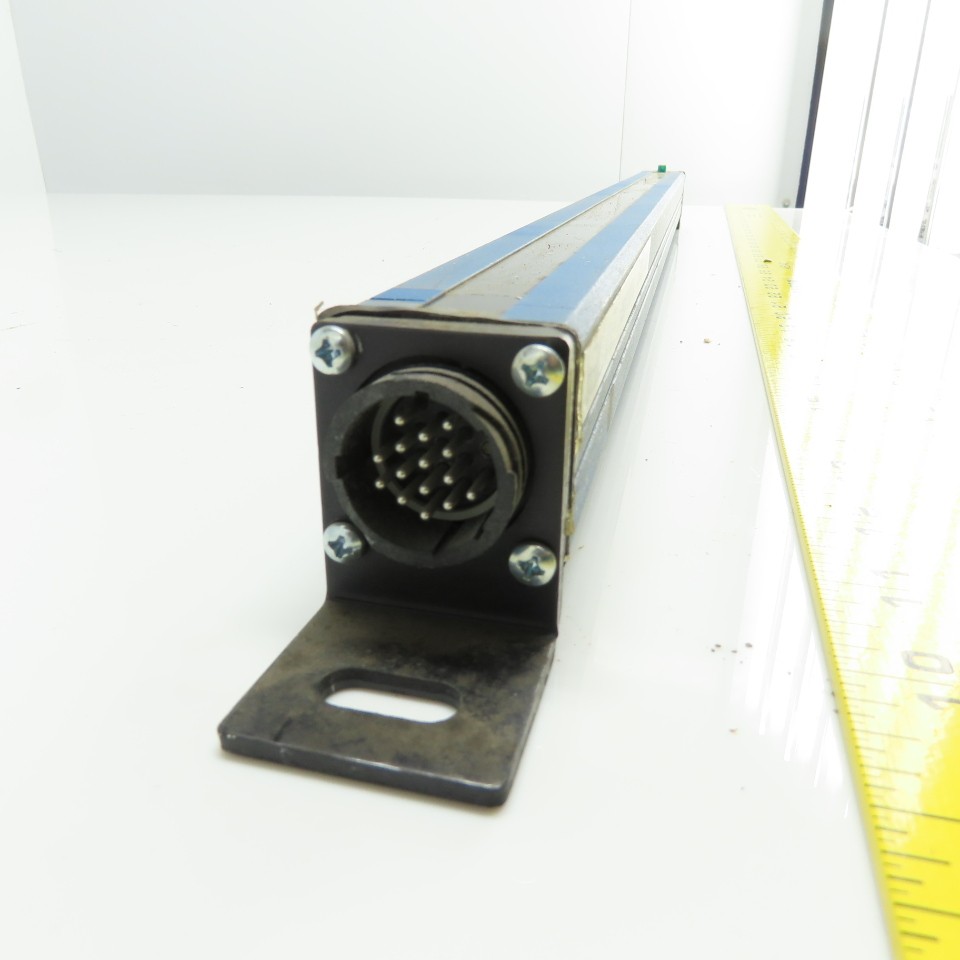 Pinnacle 53-012 MicroGuard Light Curtain Emitter 20′ Range 30 mSec Response