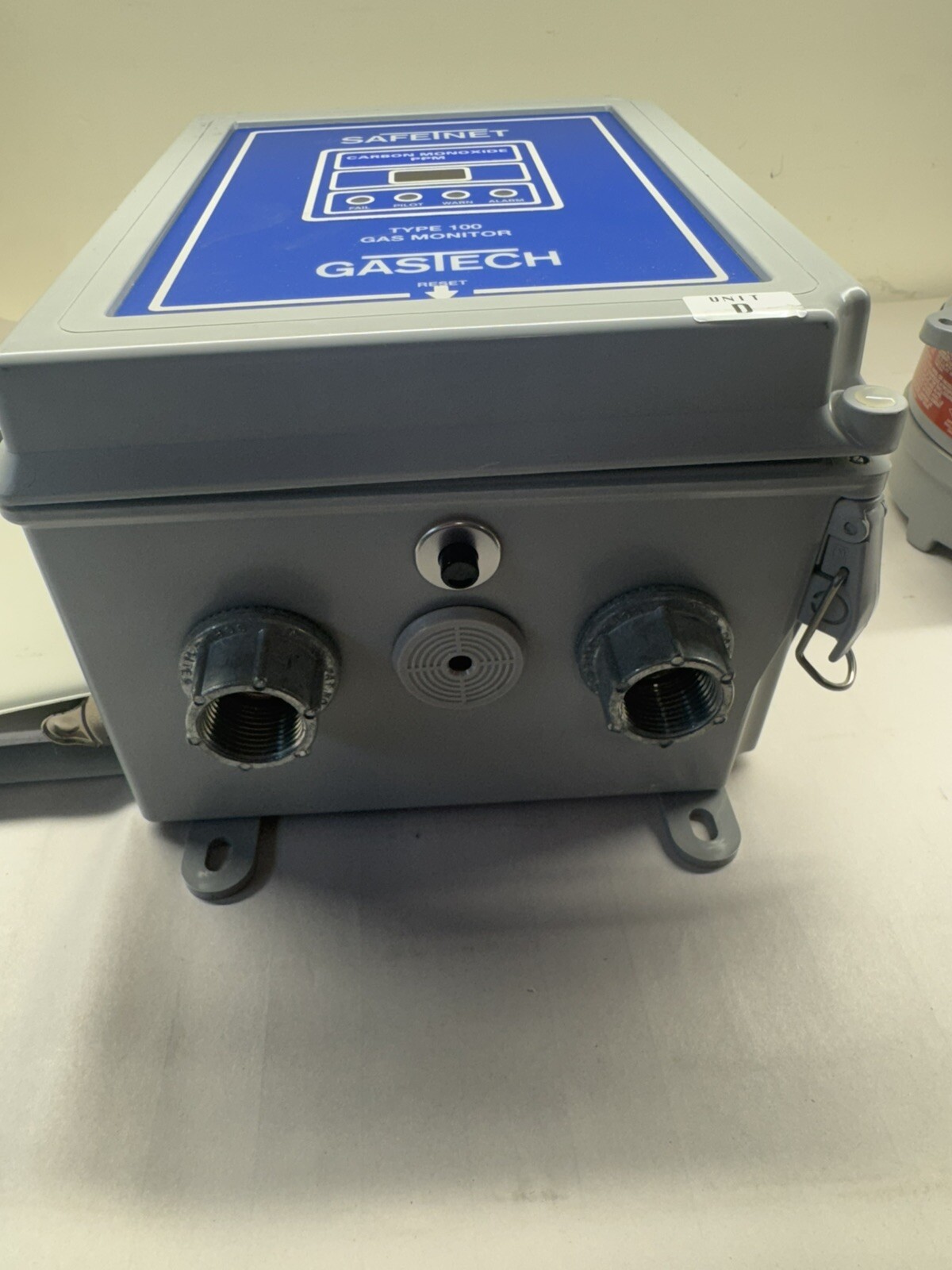 GASTECH SAFETNET TYPE 100 GAS MONITOR 72-1300-01 W/ SENSOR 57-7210 EXPLOSION NEW