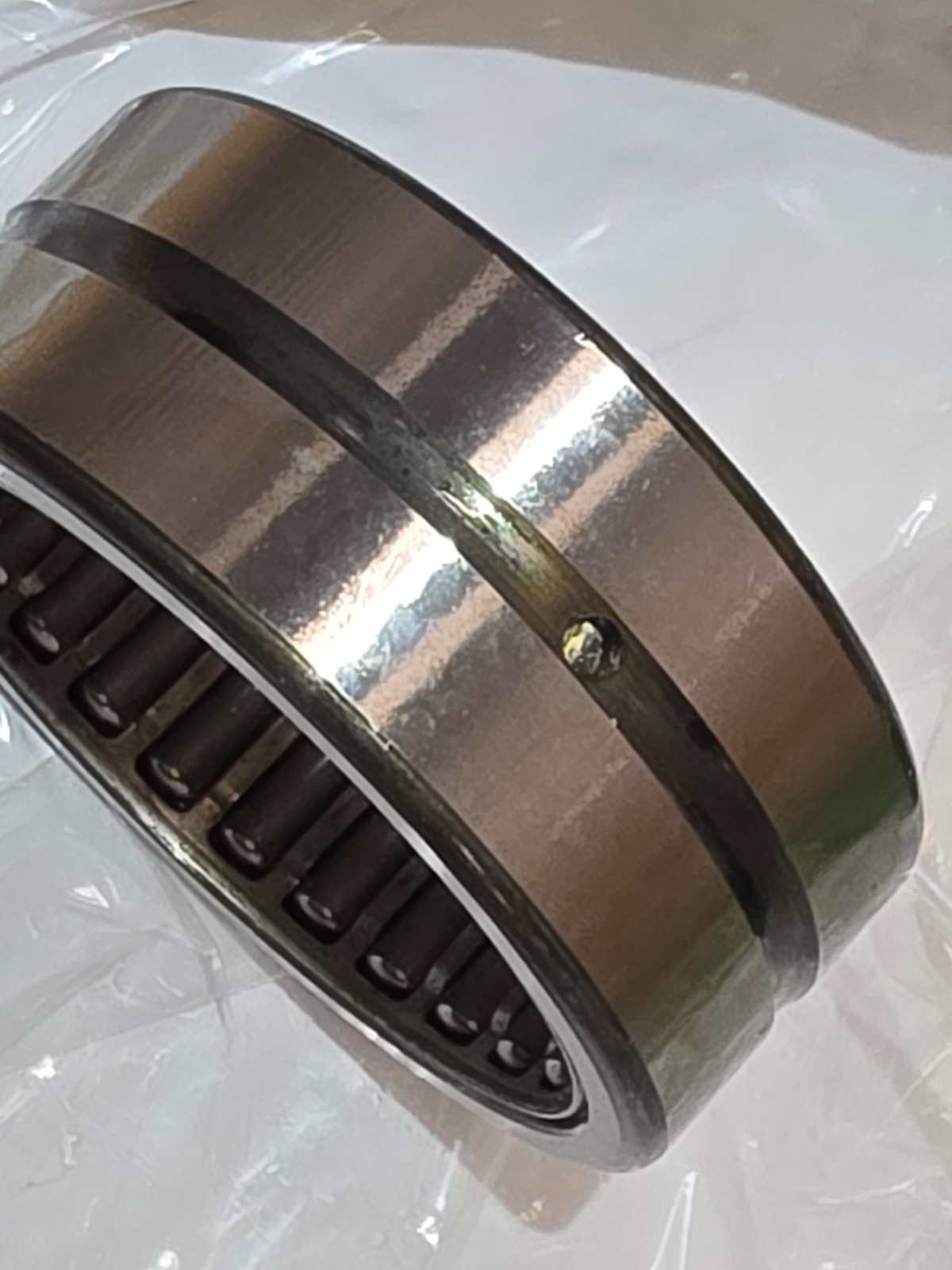 HJ-324116 Needle Roller Bearing, Oil Hole, 2″ ID, 2-9/16″ OD, 1″ Width, 8600rp