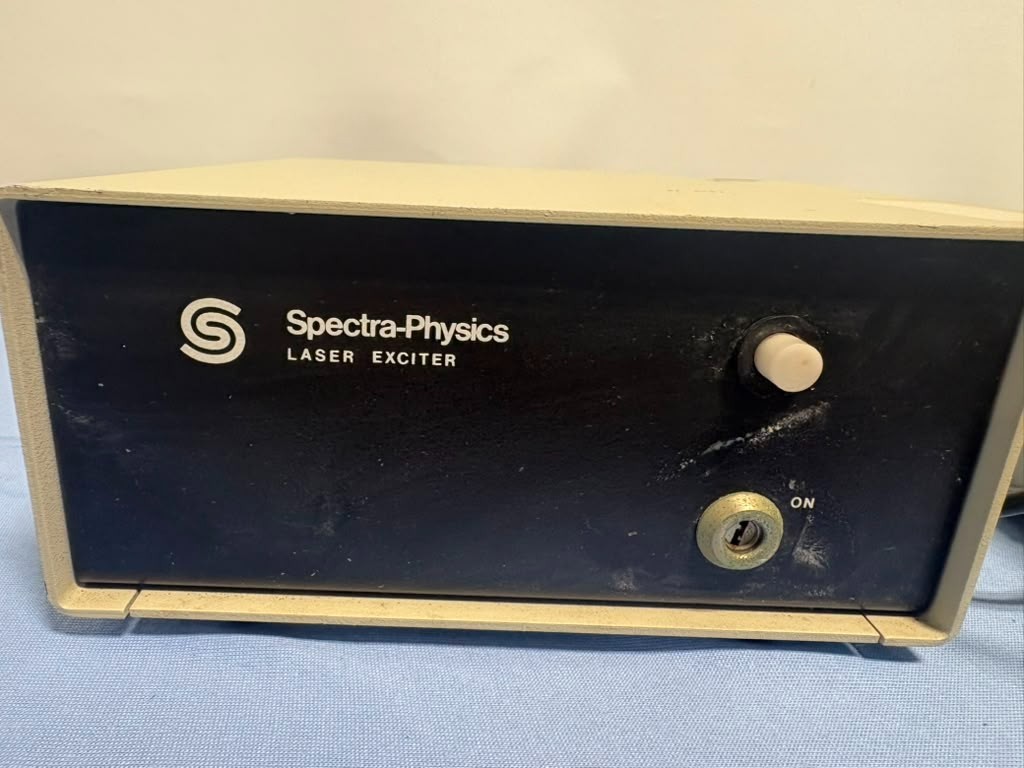Spectra-Physics Model 249 Exciter w/ Helium-Neon Laser Stabilite 120S
