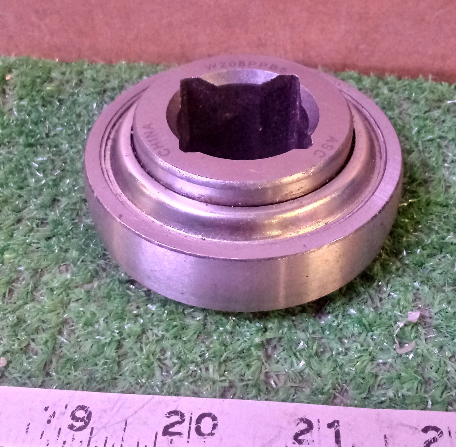 1 NEW ASC W208PPB5 SQUARE BORE AGRICULTURAL AG BEARING NNB *** MAKE OFFER ***