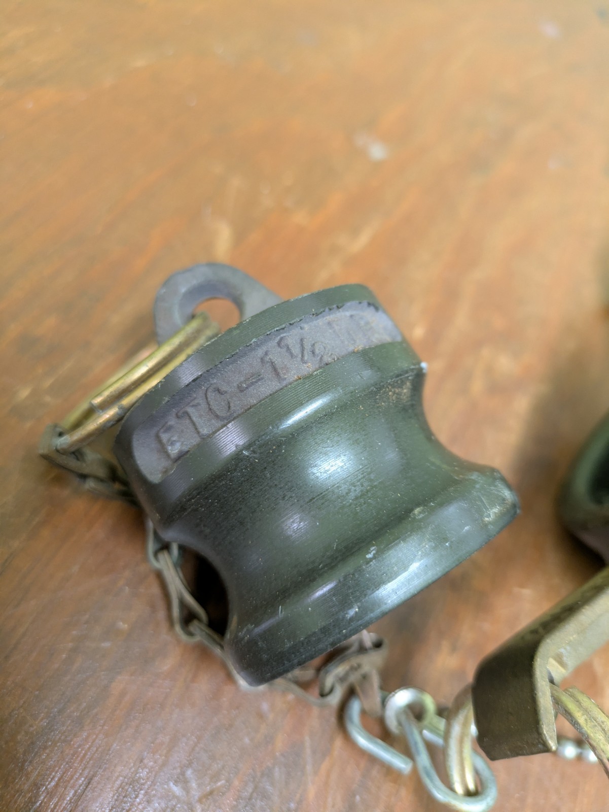 Ever-Tite 1 1/2″ Cam Groove Coupler With Snap Tite Relief Valve Unit